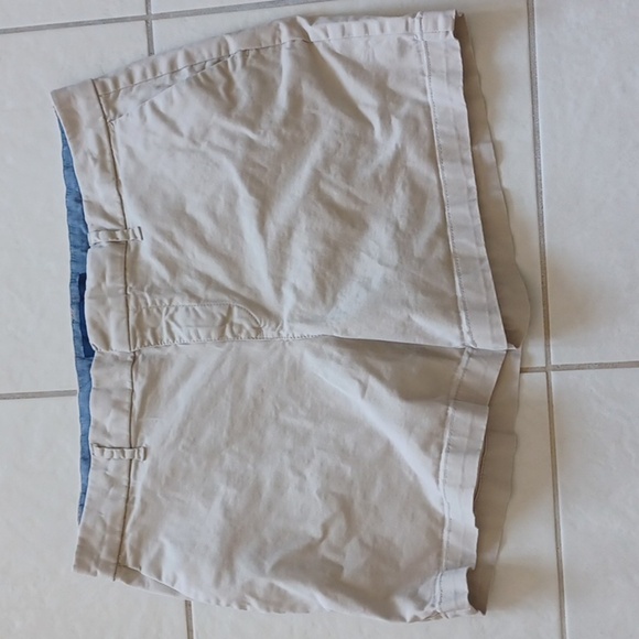 Tommy Hilfiger Women's Hollywood 5" Chino Short Pockets Khaki Tan - Picture 1 of 7